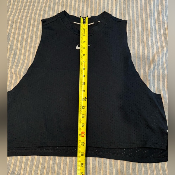 Nike crop top - Picture 4 of 4